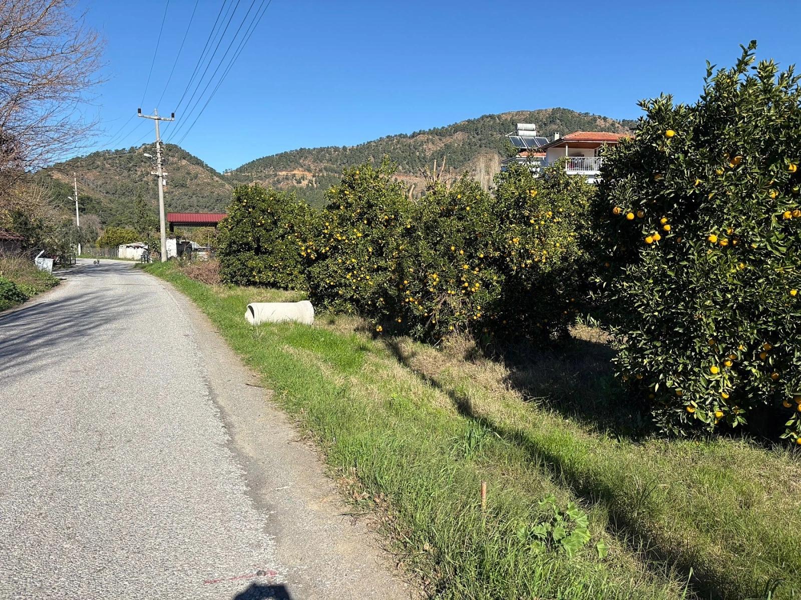 Grundstück Zum Verkauf In Ekşiliyurt, Mit Baugenehmigung, Innerhalb Einer Bebauten Fläche Von 1085 M².