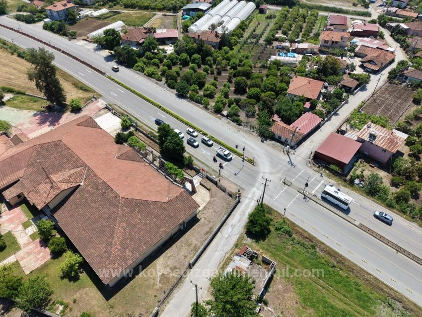 Grundstück Zum Verkauf In Okçular, 1050 M², Im Wohngebiet Des Dorfes.