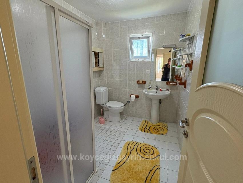 Zweistöckiges Haus Auf Einem 514 M² Großen Grundstück In Okçular Zu Verkaufen.