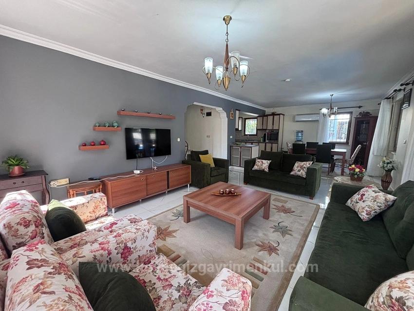 5+1 Villa Zum Verkauf Auf Einem 301 M² Großen Grundstück In Dalyan