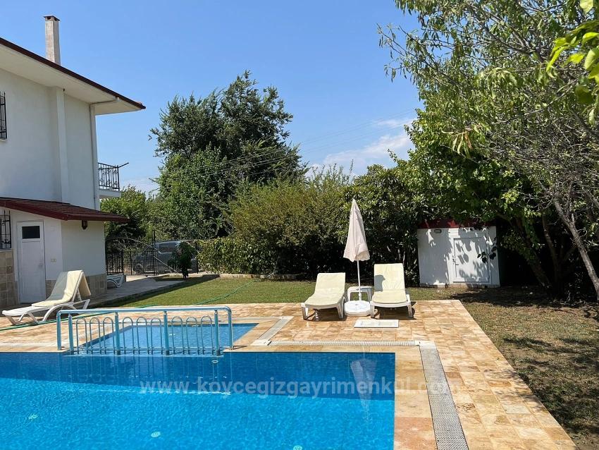 Eckgrundstück, 600 M², 3+1 Villa In Dalyan Zu Verkaufen.