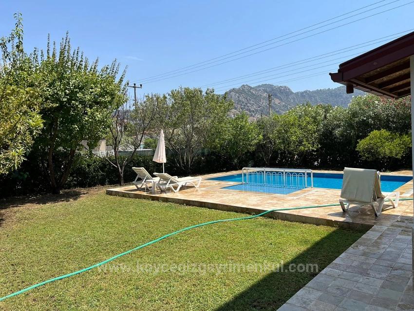 Eckgrundstück, 600 M², 3+1 Villa In Dalyan Zu Verkaufen.