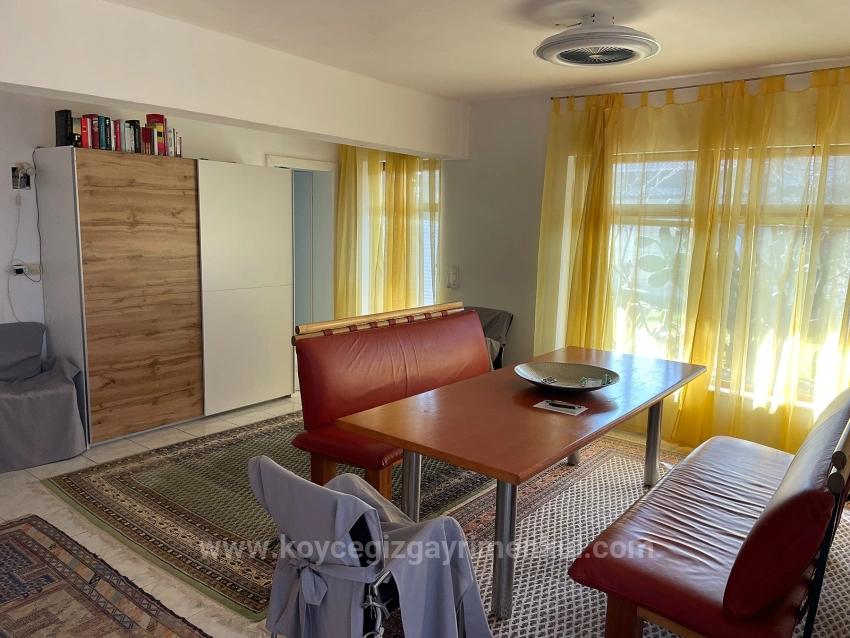 Freistehendes, Eingeschossiges Haus Auf Einem 2882 M² Großen Grundstück In Eskiköy Zu Verkaufen.