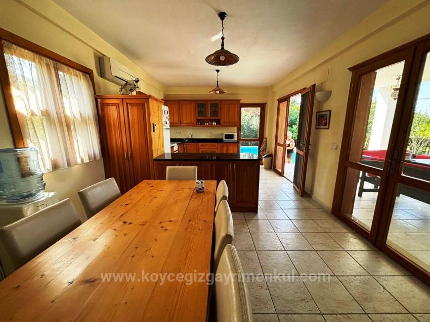 Villa Zum Verkauf Auf Einem 600 M² Großen Grundstück In Dalyan Arıkbaşı