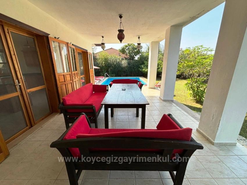 Villa Zum Verkauf Auf Einem 600 M² Großen Grundstück In Dalyan Arıkbaşı