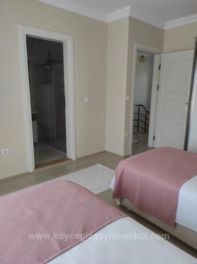 4+1 Villa Zum Verkauf Auf Einem Eckgrundstück Von 545 M2 In Dalyan Gülpınar