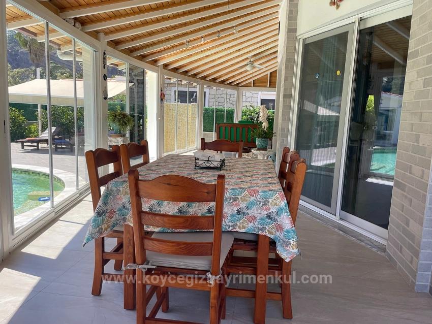 4+1 Villa Zum Verkauf Auf Einem 720 M² Großen Grundstück In Dalyan Gülpınar