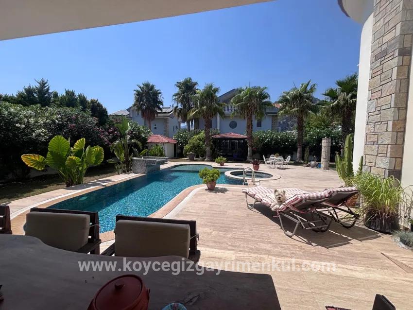 5+1-Zimmer Villa Zu Verkaufen in Dalyan Bz. Ortaca - 980 m²