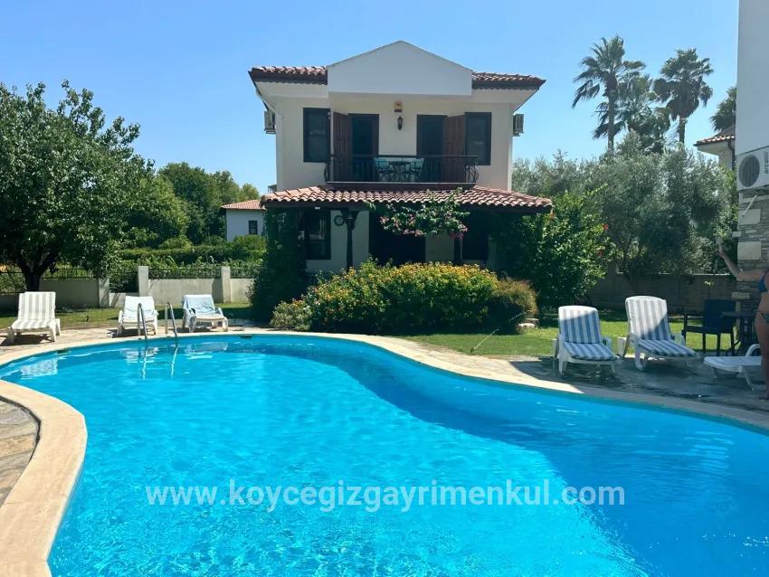 2+1-Zimmer Villa Zu Verkaufen in Dalyan Bz. Ortaca - 250 m²