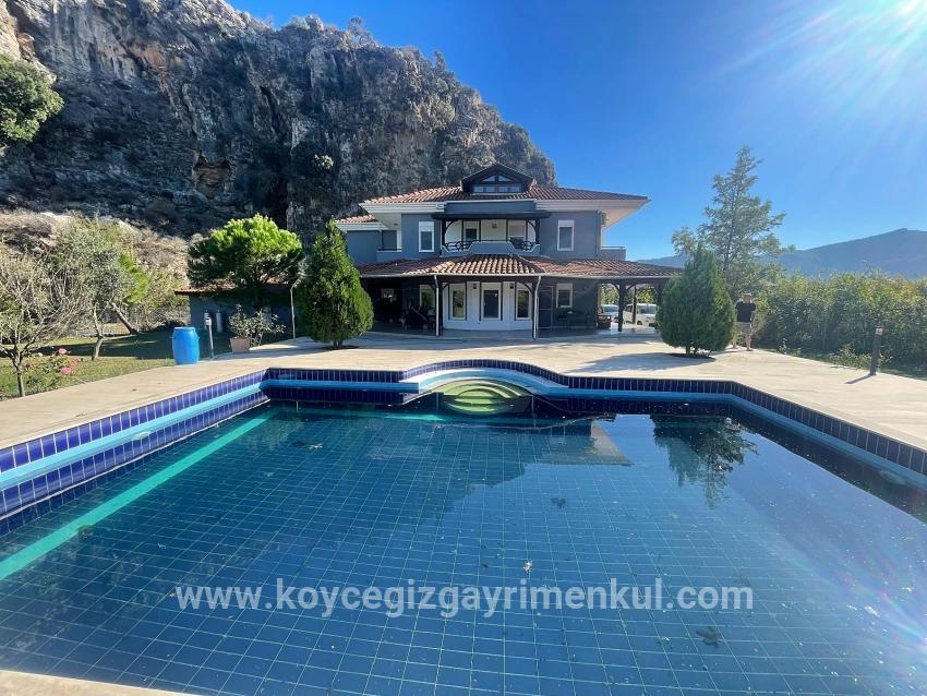5+2-Zimmer Villa Zu Verkaufen in Dalyan Bz. Ortaca - 6.000 m²