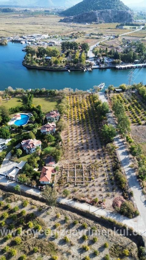 Land Zu Verkaufen in Çandır Bz. Köyceğiz - Gehäuse-Zonierung - 5.900 m²
