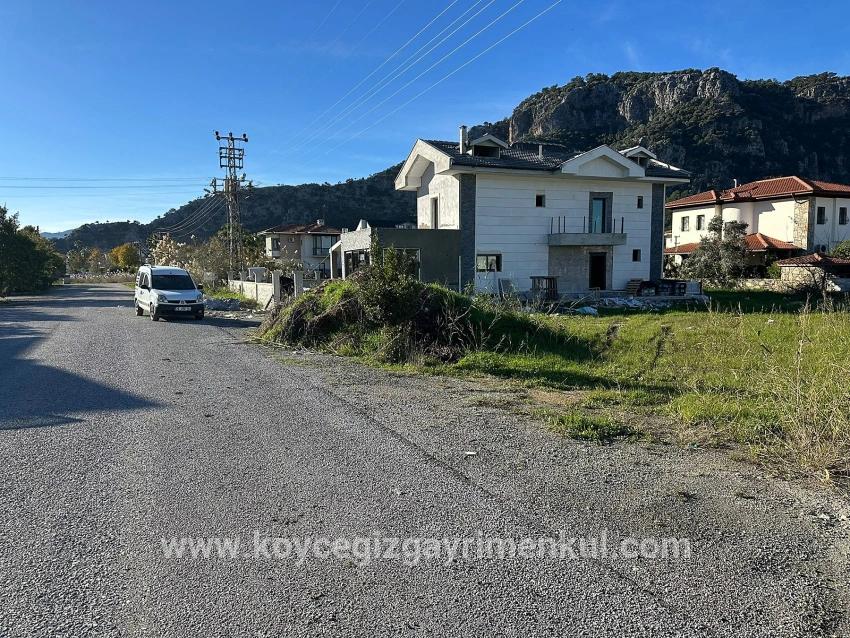 Land Zu Verkaufen in Dalyan Bz. Ortaca - Gehäuse-Zonierung - 841 m²