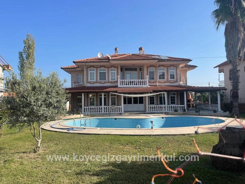 4+1-Zimmer Villa Zu Verkaufen in Dalyan Bz. Ortaca - 1.000 m²
