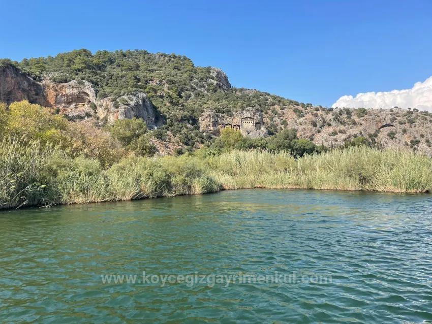 1+0 Bedroom Detached House For Sale in Çandır Nbh. Köyceğiz - 2.765 m²