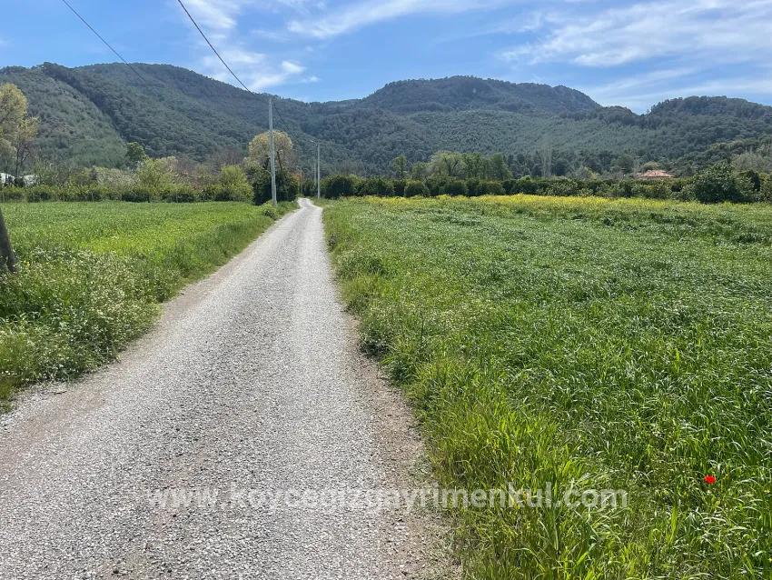 Land For Sale in Okçular Nbh. Ortaca - Housing Zoned - 736 m²