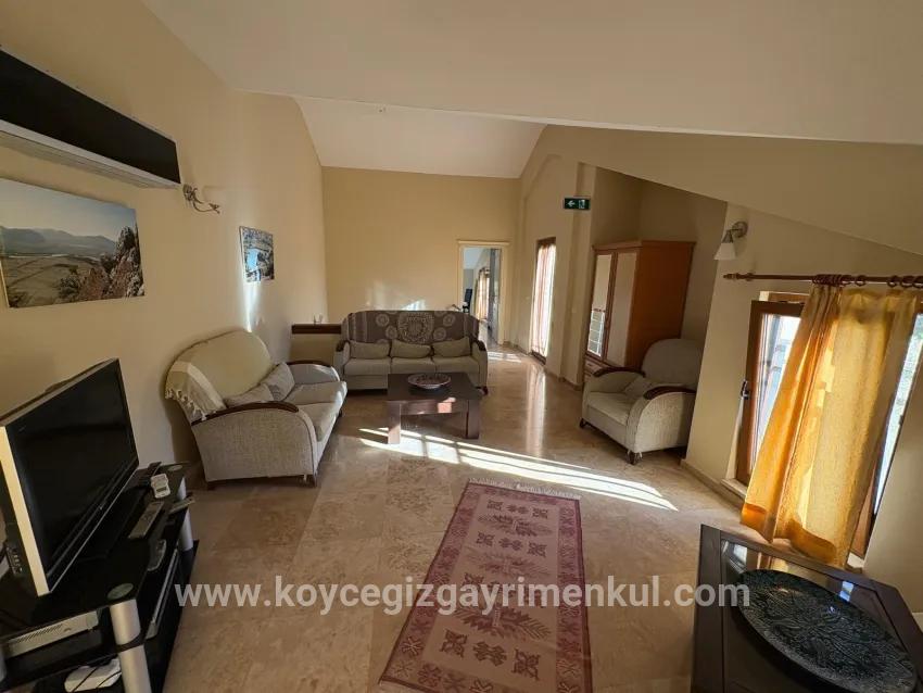 4+2 Bedroom Villa For Sale in Dalyan Nbh. Ortaca - 200 m²
