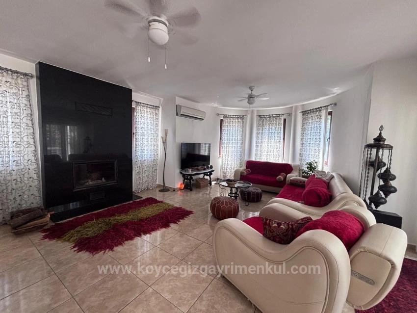 5+1 Villa For Sale In A 980M2 Land On The Corner In Dalyan Maraş