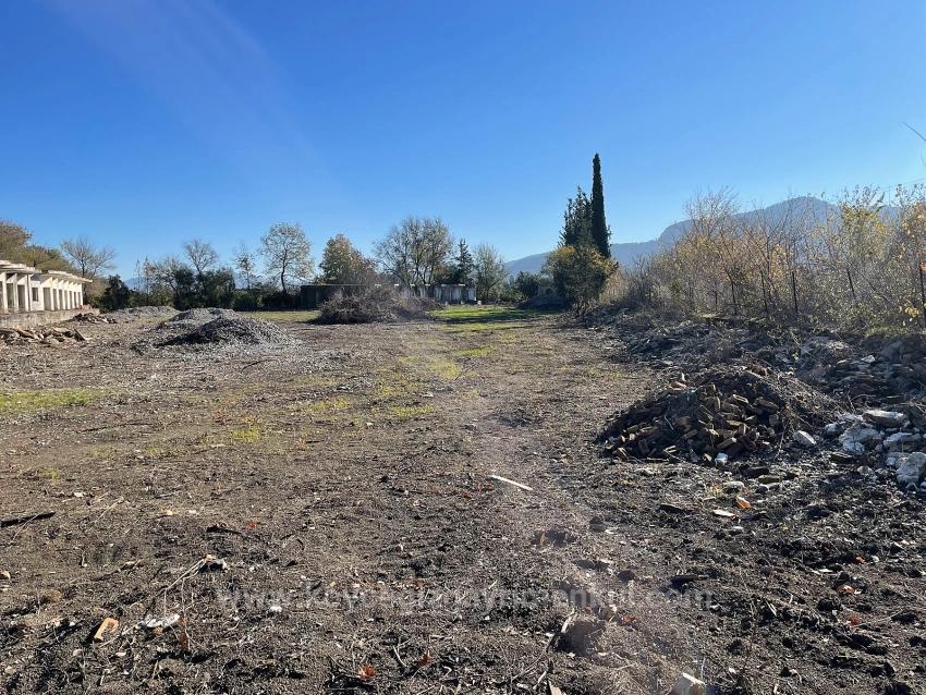 9,037 M² Plot Of Land For Sale In Dalyan Gülpınar, Right On The Main Road.
