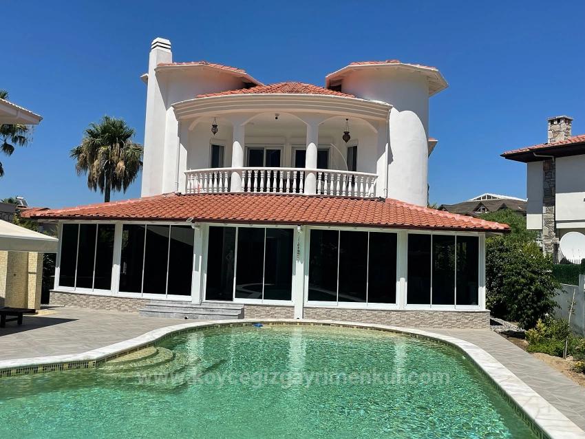 4+1 Villa For Sale On A 720M2 Plot In Dalyan Gülpınar