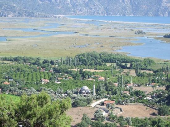 1252m2 Land For Sale With Lake View In Çandır