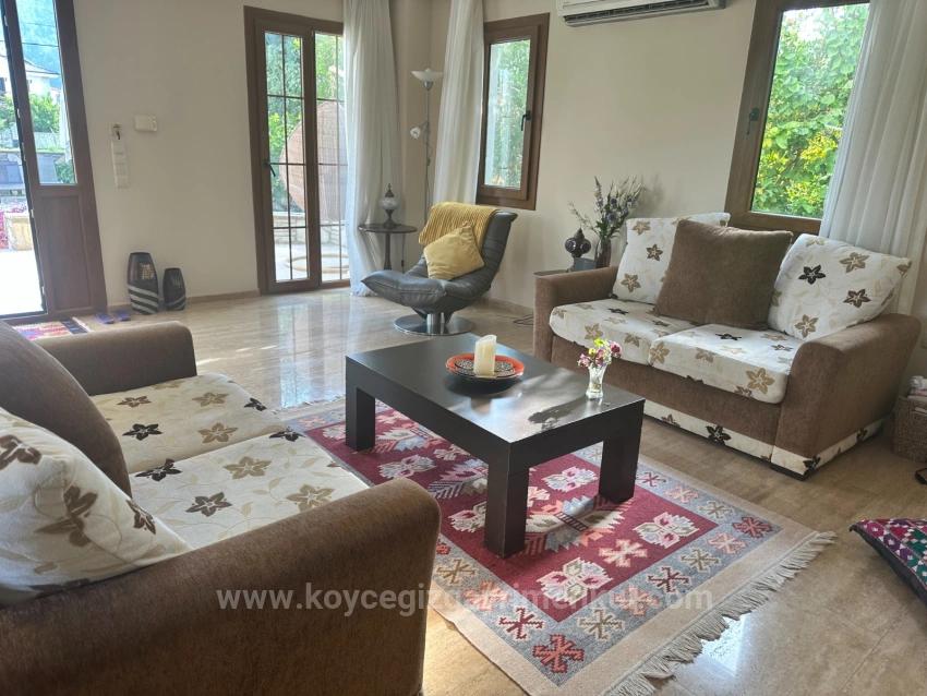 Вилла 4+1 На Продажу На Участке 500М2 Недалеко От Центра Дальяна