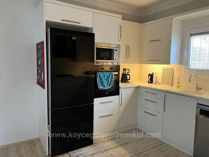 Угловой Участок, 600 М2, Вилла 3+1, Продается В Дальяне.