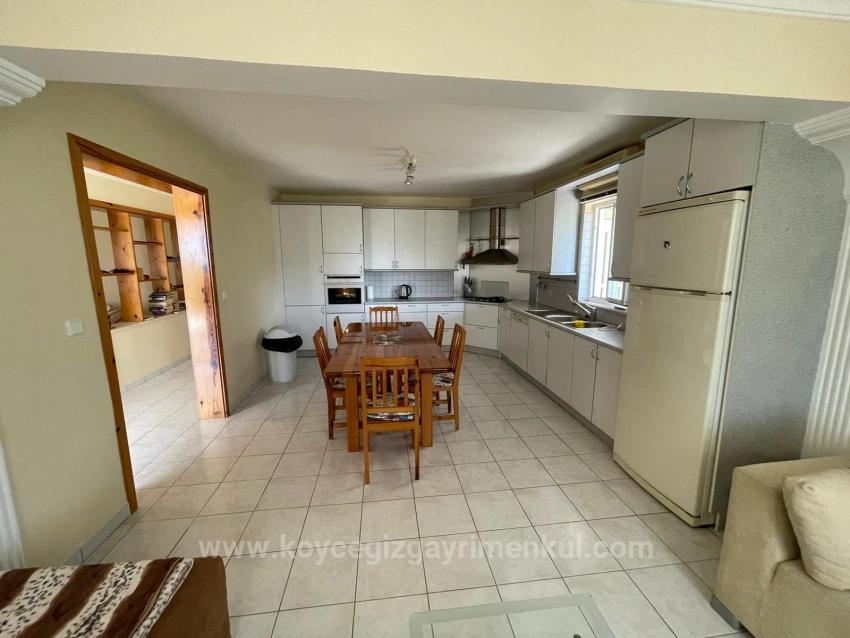 Продается Вилла 5+2 В Чандыре С Видом На Море И Озеро.