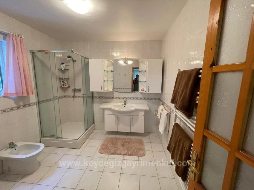 Продается Вилла 5+2 В Чандыре С Видом На Море И Озеро.