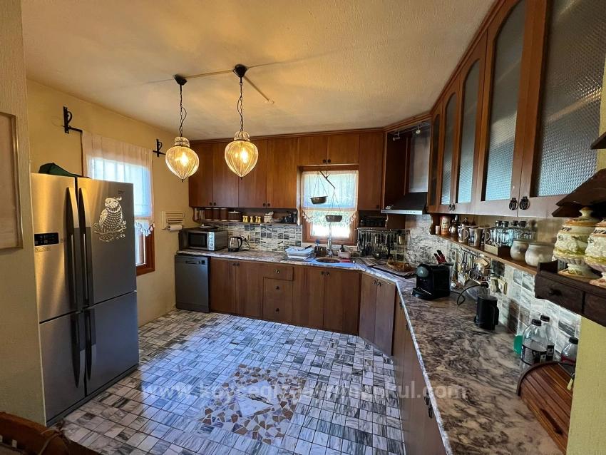 Каменная Вилла На Продажу В Дальян Гюльпынар На Участке 580М2