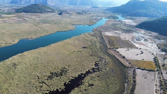 Продается Земельный Участок Площадью 3210 М² (2 Спальни) В Чандыре, Прямо На Берегу Озера.