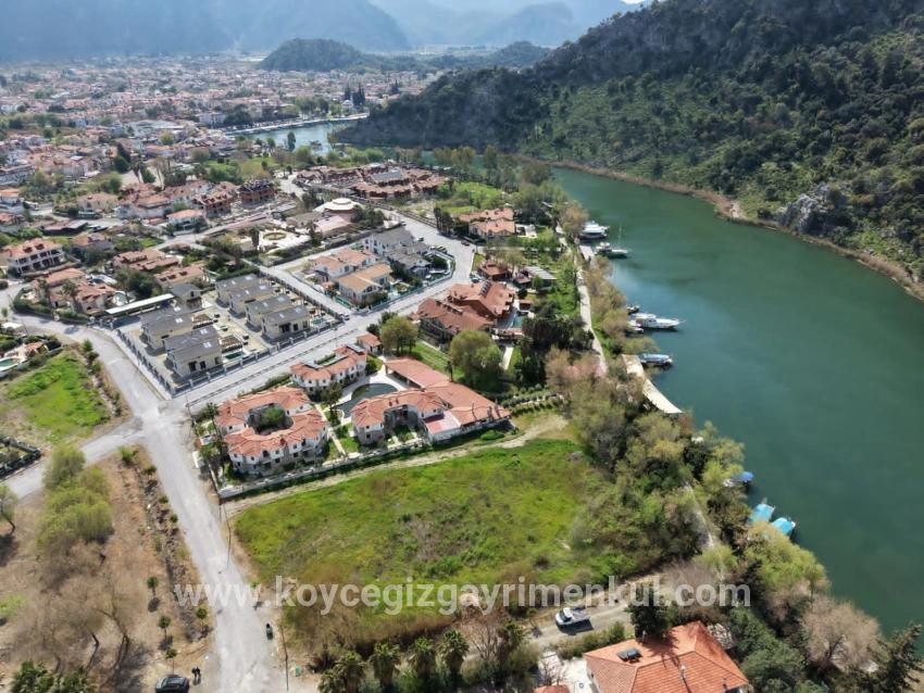 Для Продажи Сюжет в Dalyan Ortaca - Под Туризм застройку - 2.600 m²