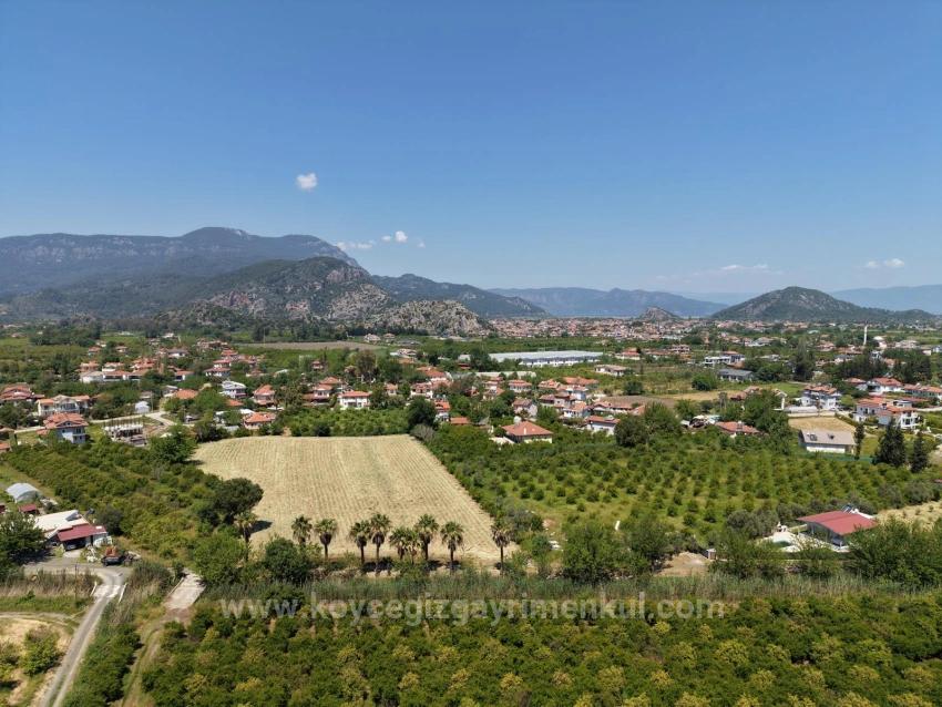 Okçular'da 1050M2 Köy Yerleşik Alanında Satılık Arsa