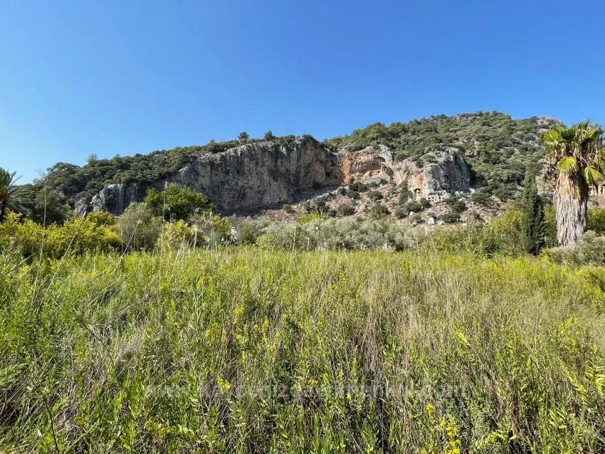 Çandır'da Kanala Sıfır 2765M2 Satılık Müstakil Ev