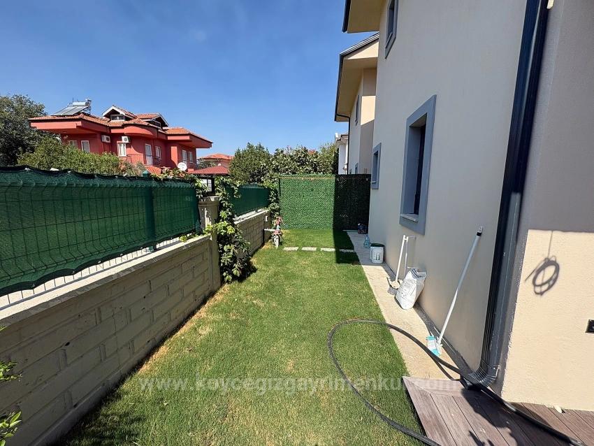 Dalyan'da Gülpınar'da Satılık 4+1 Villa