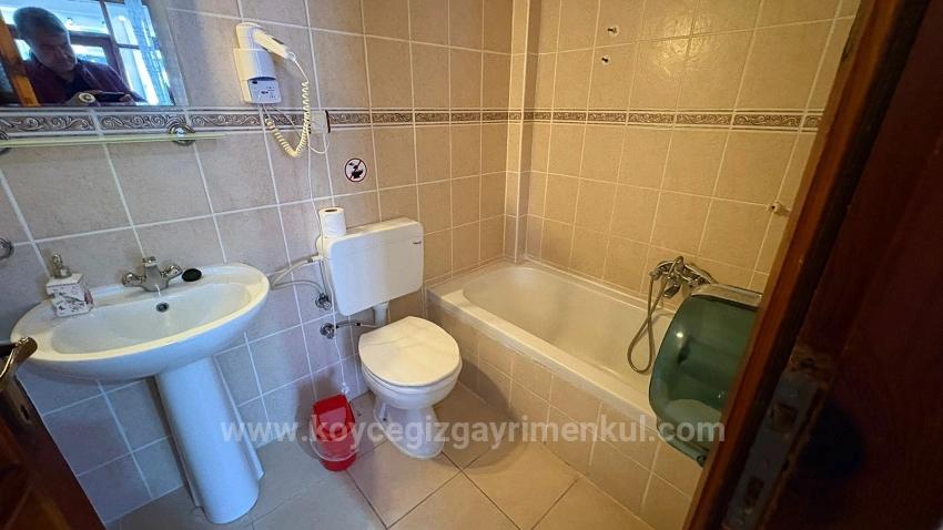 Dalyan'da 30 Odalı Kanala Yakın Satılık Otel