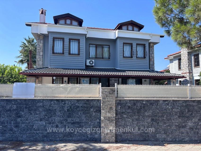 Dalyan'da 301M2 Arsa İçerisinde 5+1 Satılık Villa