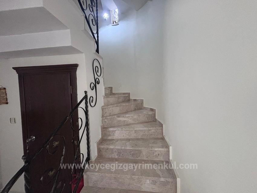 Dalyan'da 301M2 Arsa İçerisinde 5+1 Satılık Villa