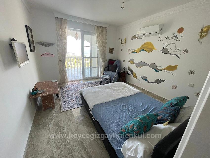 Gökbel'de Full Deniz Manzaralı 5000M2 Arsa İçerisinde Satılık Vıp Villa