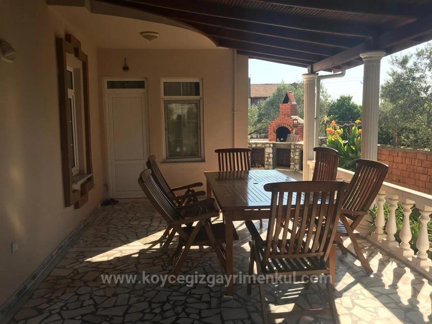 Dalyan'da 1000M2 Arsa İçerisinde 4+1 Satılık Villa