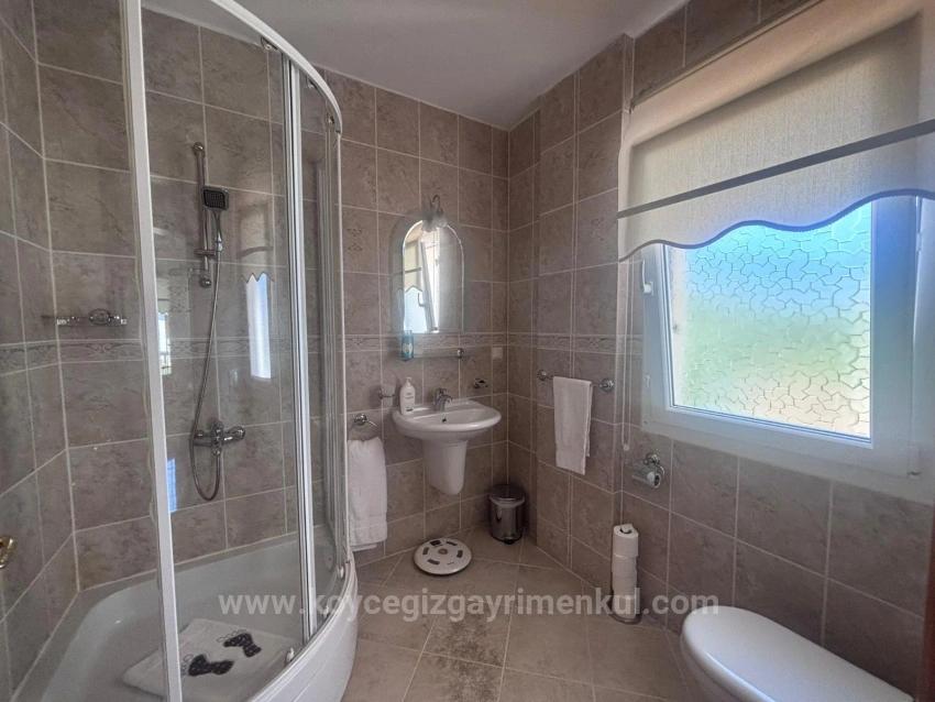 Dalyan'da 848M2 Kral Mezarları Manzaralı 3+1 Satılık Villa