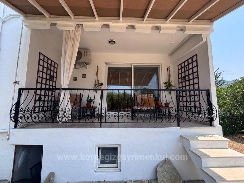 Okçularda 1151M2 Arsa İçinde 3+1 Satılık Villa