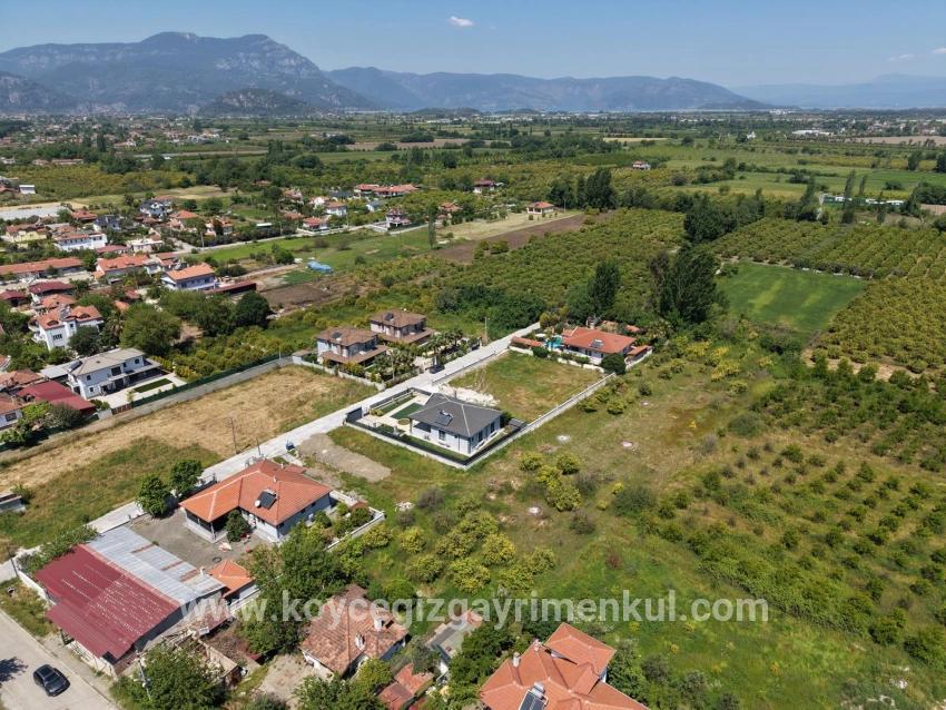 Ortaca Okçular Mah. Satılık Arsa - Konut İmar Durumlu - 1.050 m²