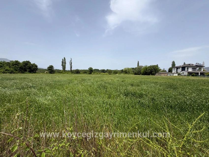 Ortaca Okçular Mah. Satılık Arsa - Konut İmar Durumlu - 2.390 m²