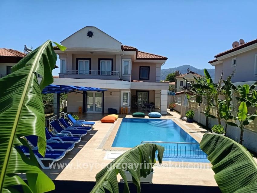 Ortaca Dalyan Mah. Satılık 4+1 Villa - 573 m²