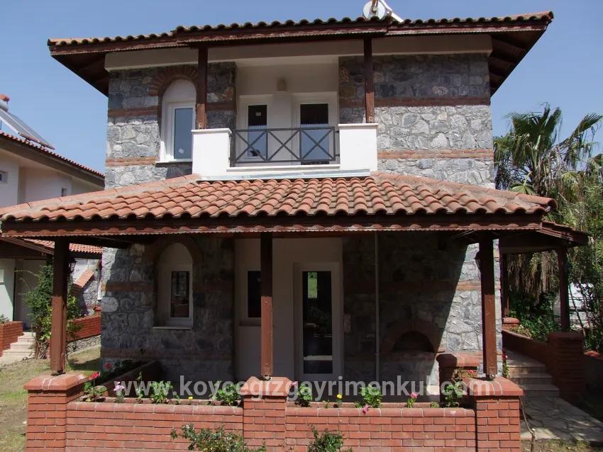 Ortaca Dalyan Mah. Satılık 3+1 Villa - 345 m²