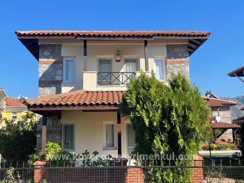 Ortaca Dalyan Mah. Satılık 3+1 Villa - 345 m²