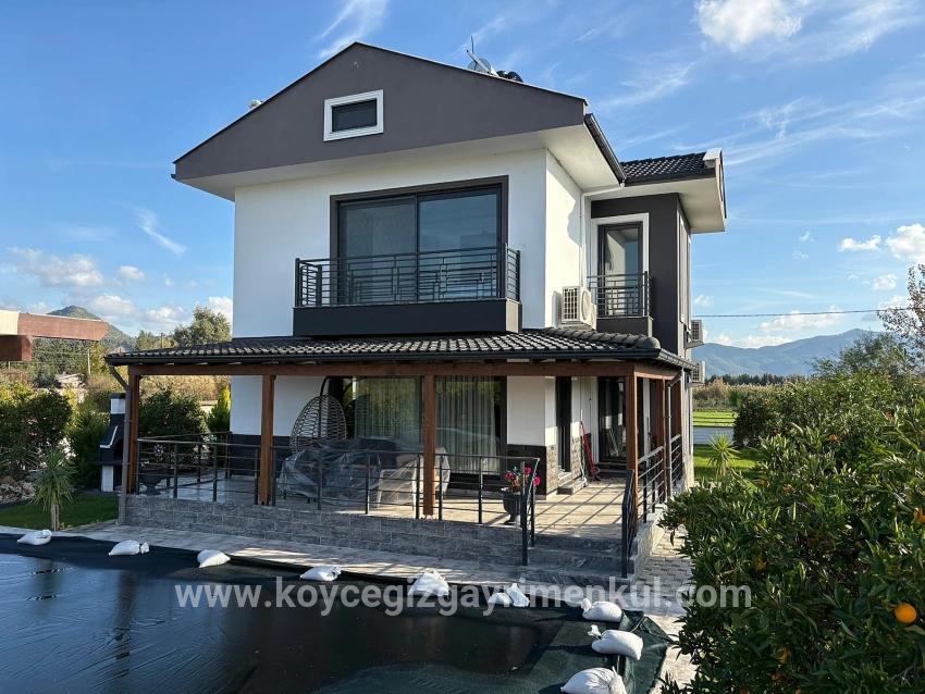Ortaca Eskiköy Mah. Satılık 4+1 Villa - 14.136 m²