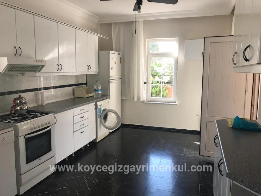 Ortaca Dalyan Mah. Satılık 4+1 Villa - 1.000 m²