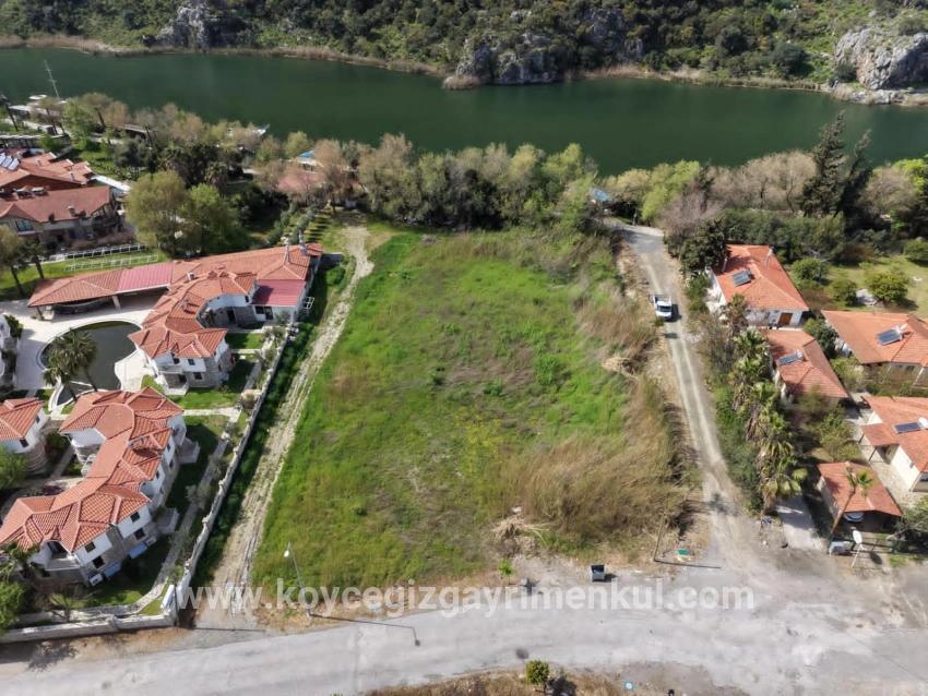 Ortaca Dalyan Mah. Satılık Arsa - Turizm İmar Durumlu - 2.600 m²
