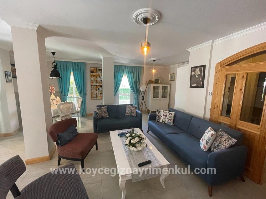 Ortaca Dalyan Mah. Satılık 4+1 Villa - 720 m²